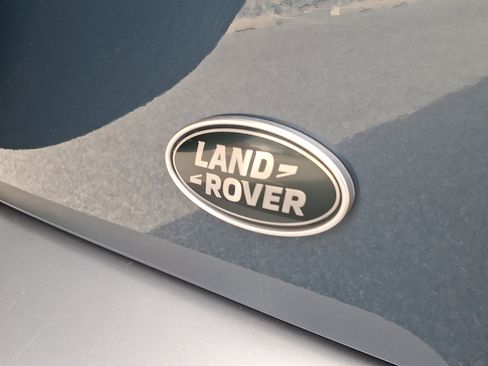 Used 2020 Land Rover Defender 110 S image 30