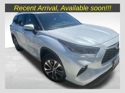 Used 2023 Toyota Highlander XLE