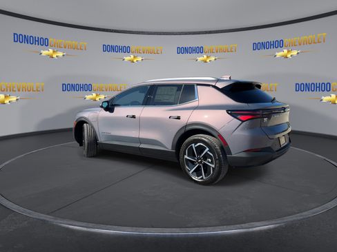 New 2026 Chevrolet Equinox EV LT image 9