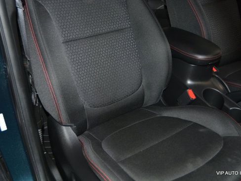 Used 2018 Kia Soul + FWD image 19