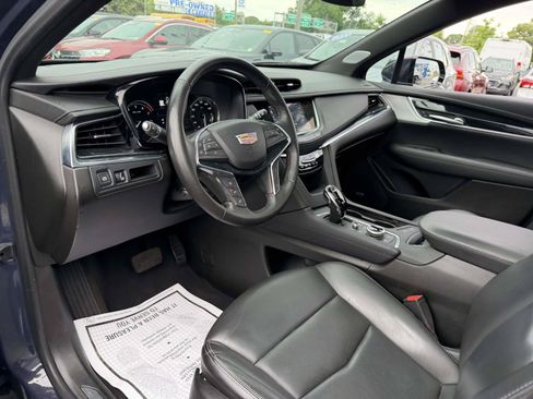 Certified 2024 Cadillac XT5 Premium Luxury AWD/4WD image 12
