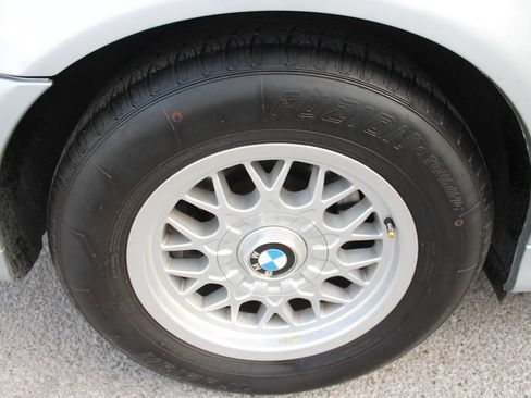 Used 1997 BMW 528i Sedan RWD image 14