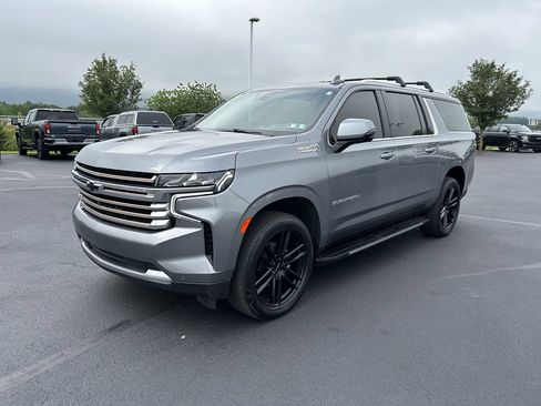Used 2021 Chevrolet Suburban High Country AWD/4WD image 3