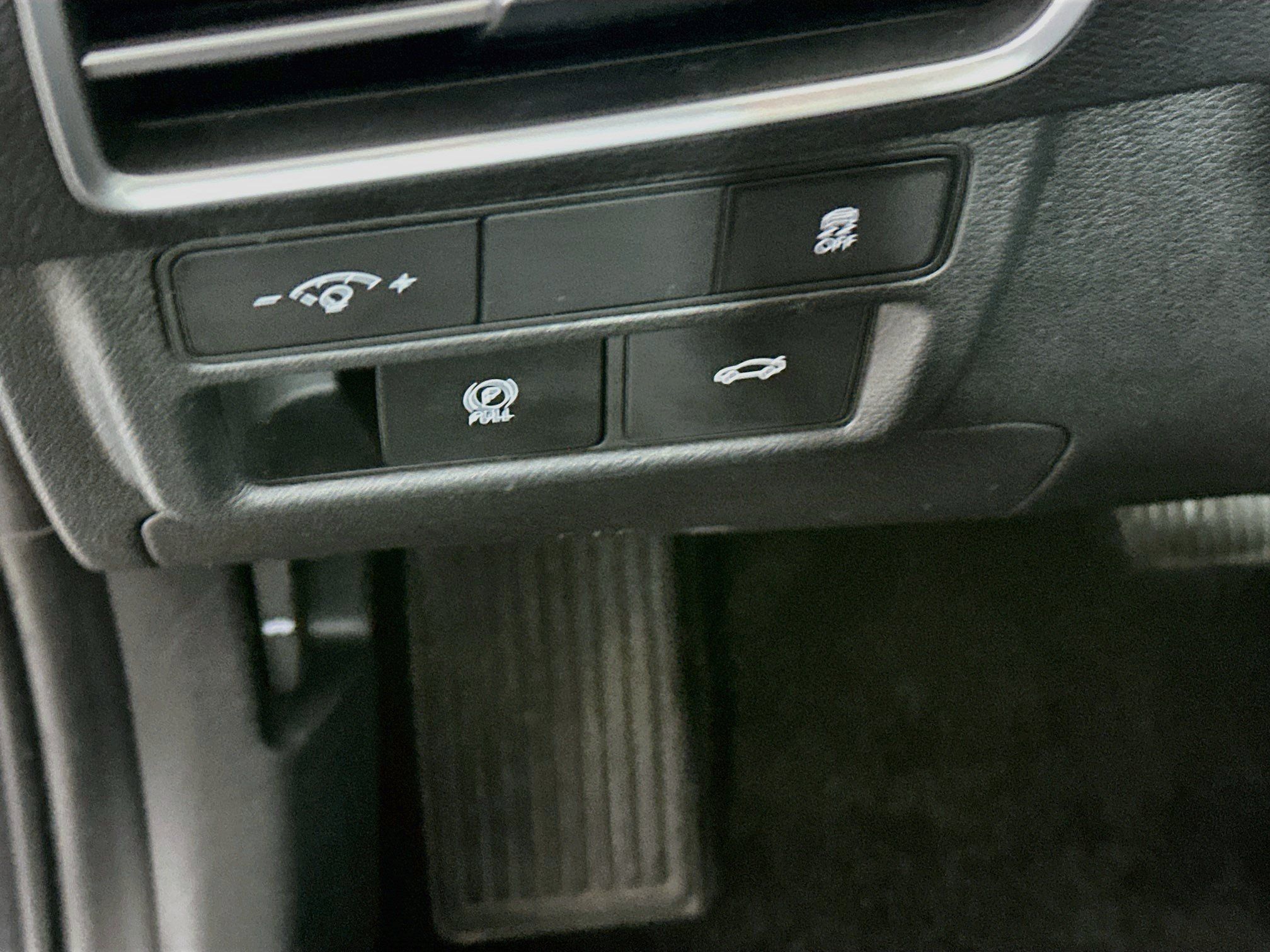 Used 2025 Hyundai Sonata SEL FWD image 16
