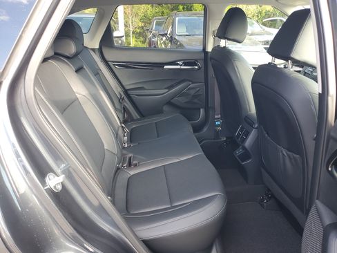 Certified 2025 Kia Seltos EX image 12