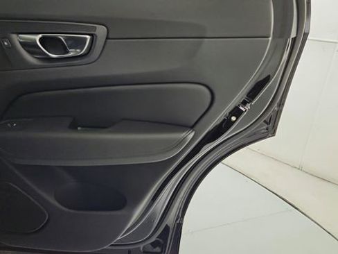Certified 2025 Volvo XC60 T8 Core w/ Protection Package Premier AWD/4WD image 31
