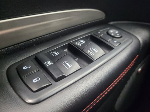 Used 2015 Dodge Durango R/T image 27