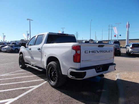 Used 2022 Chevrolet Silverado 1500 Custom image 3