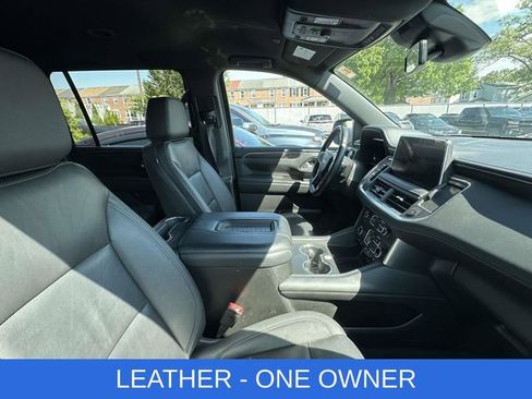 Used 2024 Chevrolet Suburban LT AWD/4WD image 2