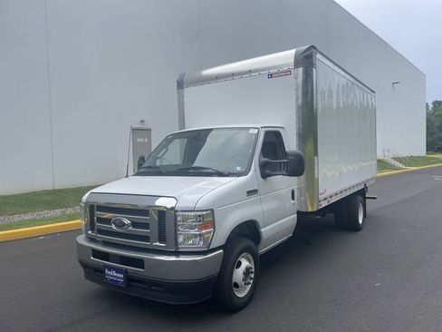 New 2025 Ford E-450 and Econoline 450 Super Duty w/ Driver's Safety Package image 3