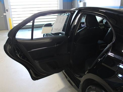 Used 2024 Toyota Camry SE AWD/4WD image 16