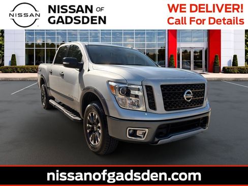 Used 2019 Nissan Titan PRO-4X image 1