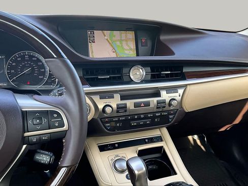 Used 2018 Lexus ES 350 w/ Navigation System Package FWD image 6