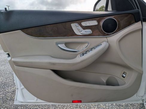 Used 2017 Mercedes-Benz C 300 Sedan image 30