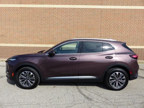 Used 2025 Buick Envision Preferred AWD/4WD image 5