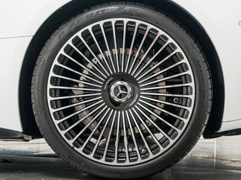 Used 2026 Mercedes-Benz Maybach SL 680 image 41