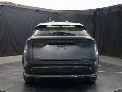 Used 2023 Nissan Ariya image 11