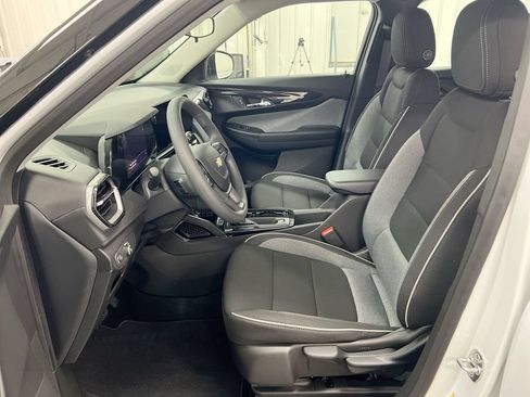 New 2026 Chevrolet TrailBlazer LS FWD image 19
