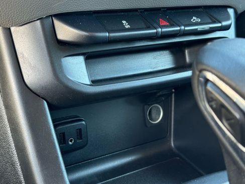 Used 2022 Chevrolet Colorado W/T image 26