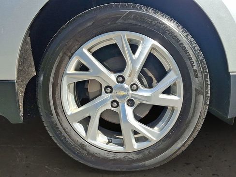 Used 2021 Chevrolet Equinox Premier image 9