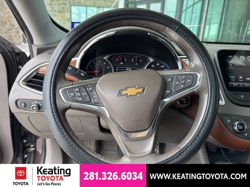 Used 2016 Chevrolet Malibu Premier w/ Driver Confidence Package II FWD image 16