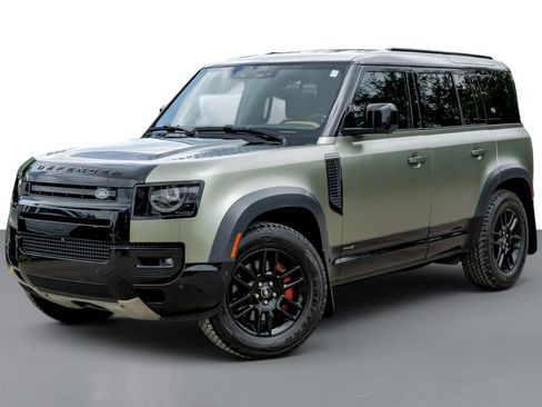 Used 2023 Land Rover Defender 110 X AWD/4WD image 4