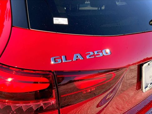 New 2026 Mercedes-Benz GLA 250 4MATIC image 19