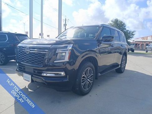 Used 2025 Nissan Armada Platinum w/ Convenience Package RWD image 3