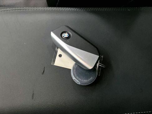 Used 2025 BMW X3 xDrive30i w/ Premium Package image 13