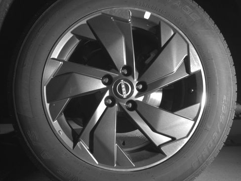 Used 2025 Nissan Rogue SV image 14