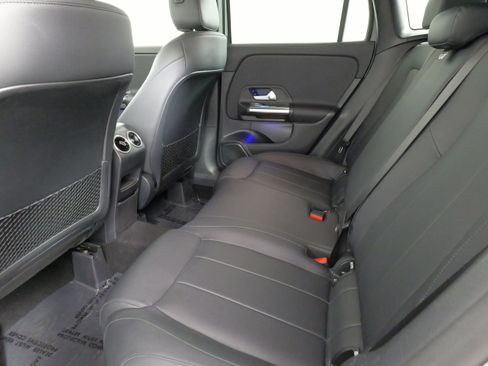 Used 2023 Mercedes-Benz GLA 250 4MATIC image 37