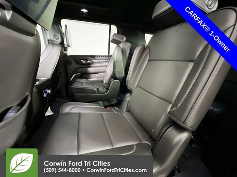 Used 2023 GMC Yukon XL Denali w/ Denali Reserve Package image 29