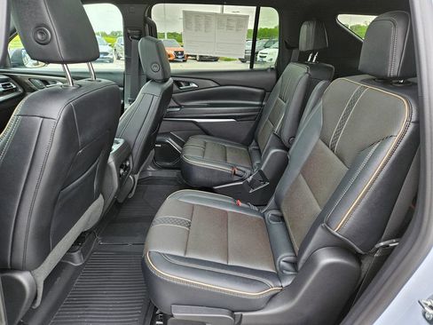 Used 2026 Chevrolet Traverse High Country w/ LPO, Floor Liner Package AWD/4WD image 27