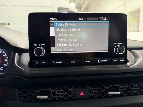 Used 2025 Honda Accord SE image 39