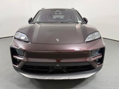Certified 2025 Porsche Macan Turbo Electric AWD/4WD image 10