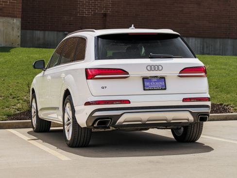 Used 2025 Audi Q7 3.0T Premium Plus AWD/4WD image 5