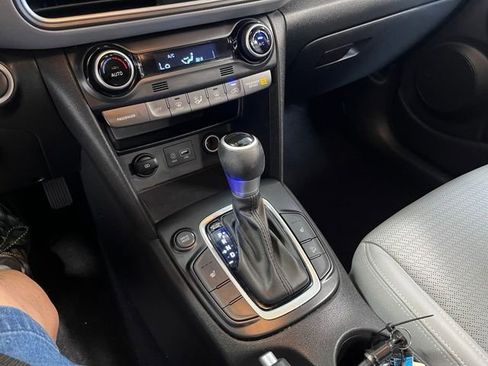 Used 2019 Hyundai Kona Limited FWD image 29