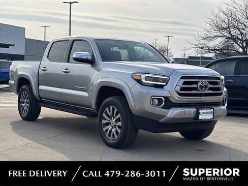 Used 2023 Toyota Tacoma Limited image 1