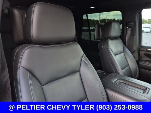 Used 2021 Chevrolet Tahoe Z71 w/ Z71 Off-Road Package AWD/4WD image 13
