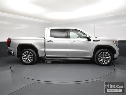 Used 2022 GMC Sierra 1500 Denali w/ Denali Reserve Package image 52