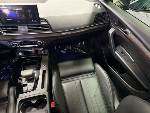Certified 2024 Audi Q5 2.0T Premium w/ Convenience Package AWD/4WD image 23