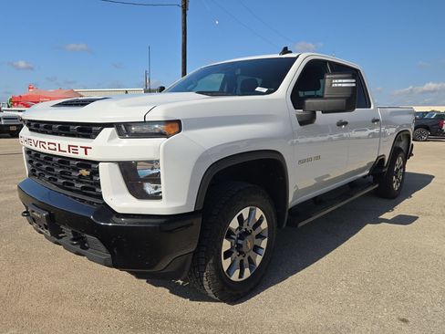 Used 2022 Chevrolet Silverado 2500 Custom w/ Custom Value Package RWD image 7