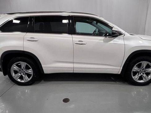 Used 2019 Toyota Highlander Limited AWD/4WD image 5