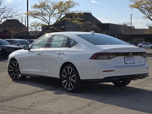 New 2025 Honda Accord Touring image 16
