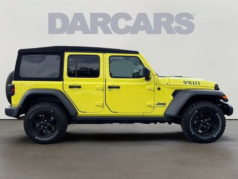Used 2023 Jeep Wrangler Unlimited w/ Cold Weather Group AWD/4WD image 8