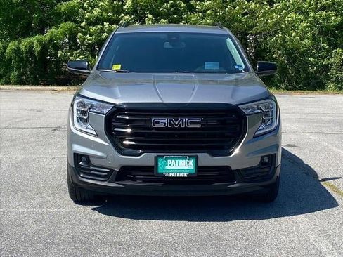 Used 2023 GMC Terrain SLT w/ Infotainment Package II FWD image 6