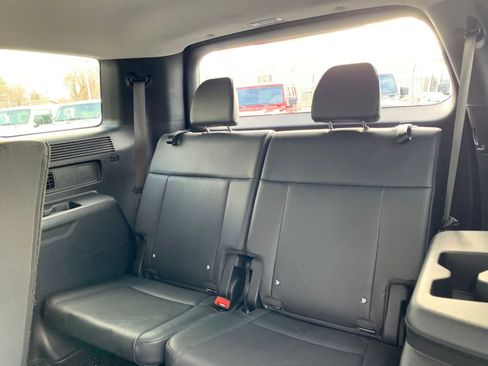 Used 2025 Hyundai Santa Fe SEL image 17