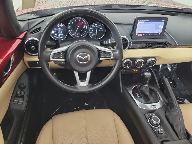 Used 2020 MAZDA MX-5 Miata RF Grand Touring RWD image 15