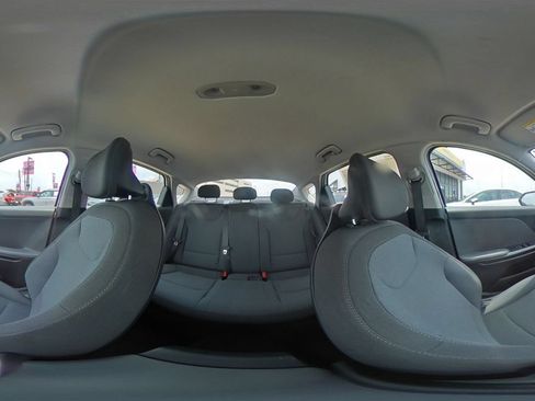 Used 2025 Kia K4 FWD image 41