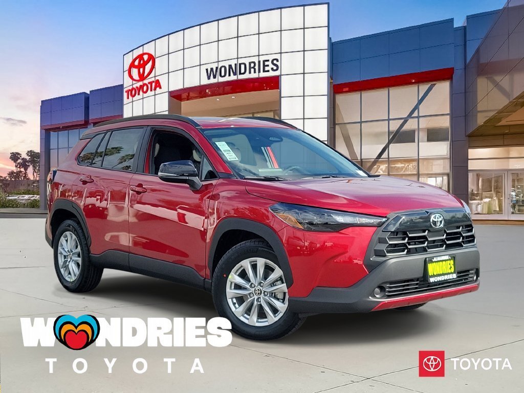 New 2026 Toyota Corolla Cross LE w/ Moonroof Package FWD 360° Tour